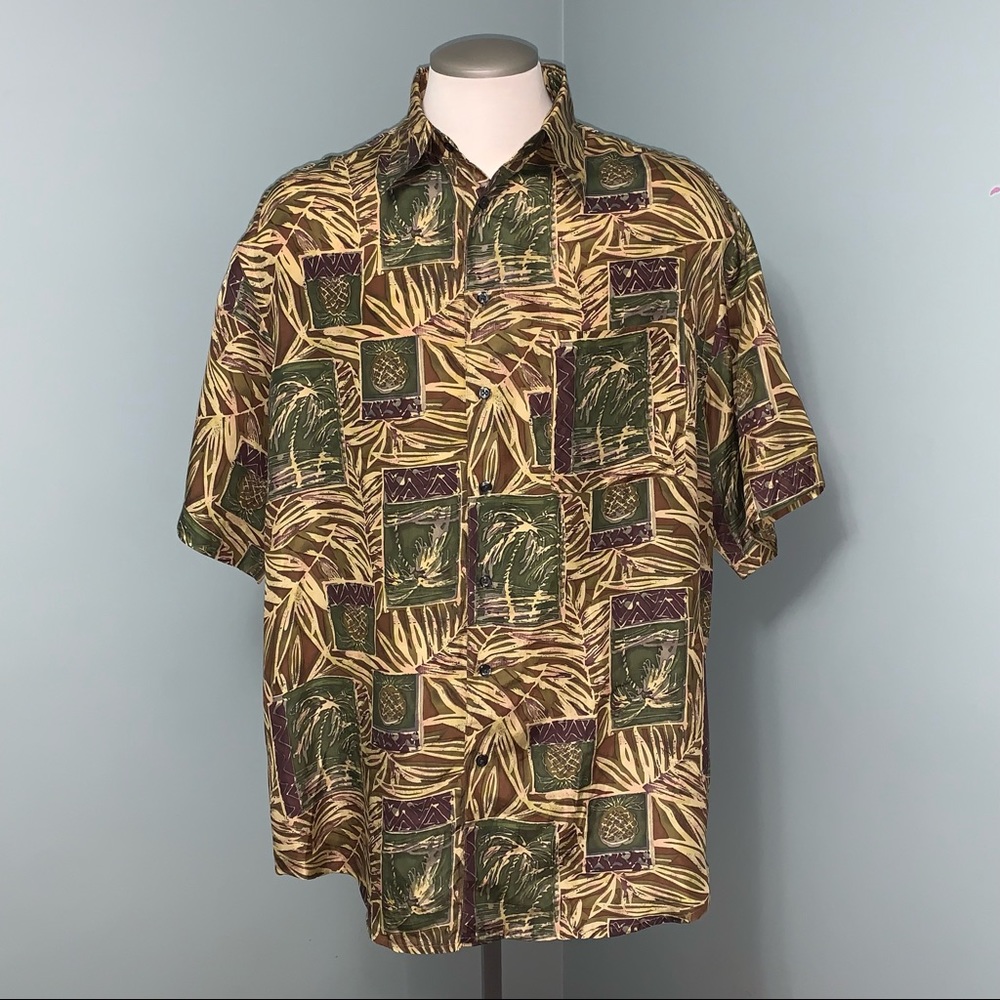ROUNDTREE & YORKE men’s size XLT tropical Hawaiian 100% silk button down shirt